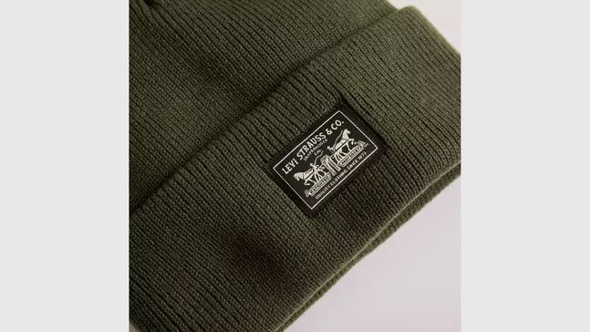 BACKPATCH BEANIE DUFFLE BAG