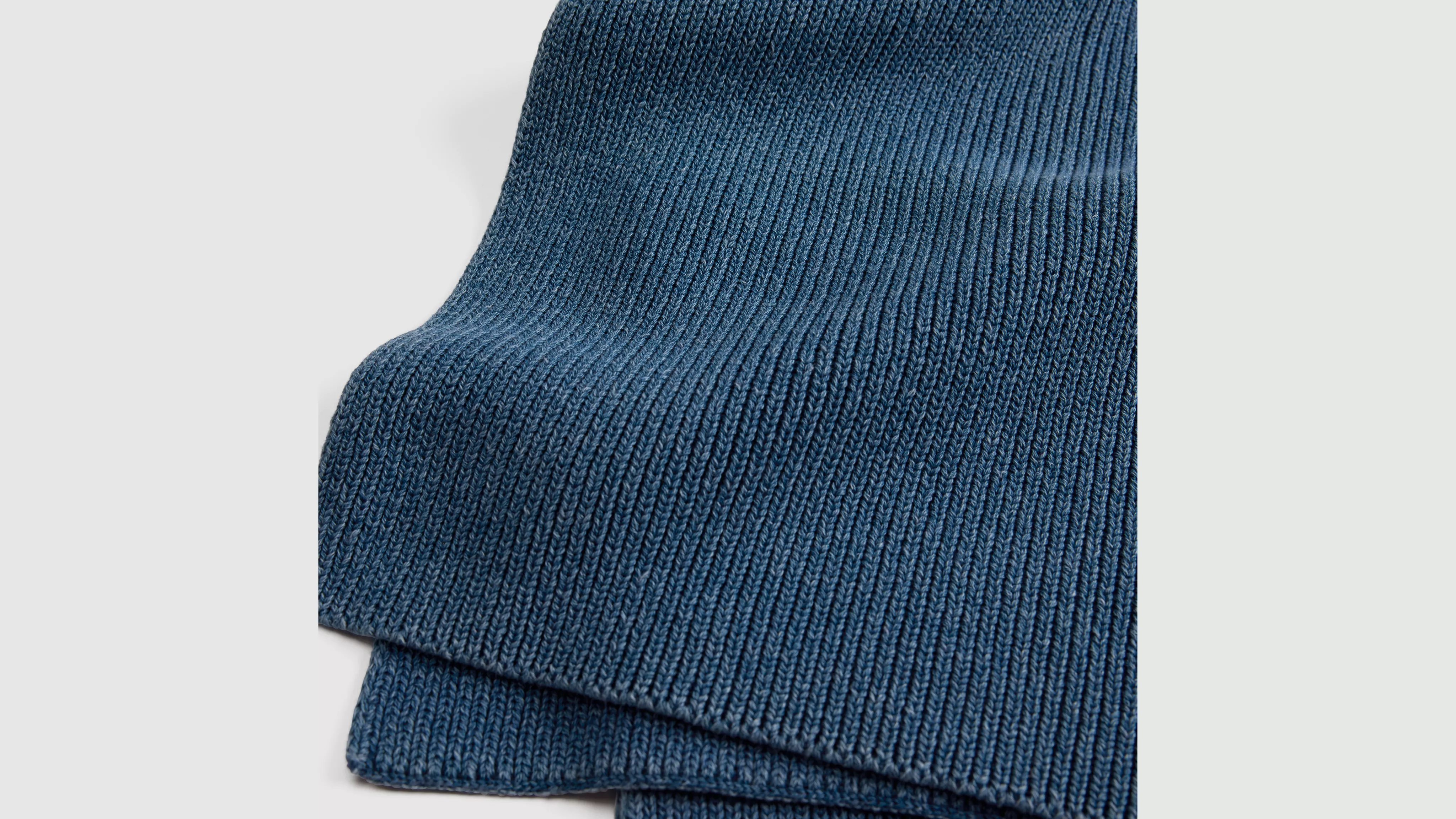 BACK PATCH SCARF DUSKY INDIGO