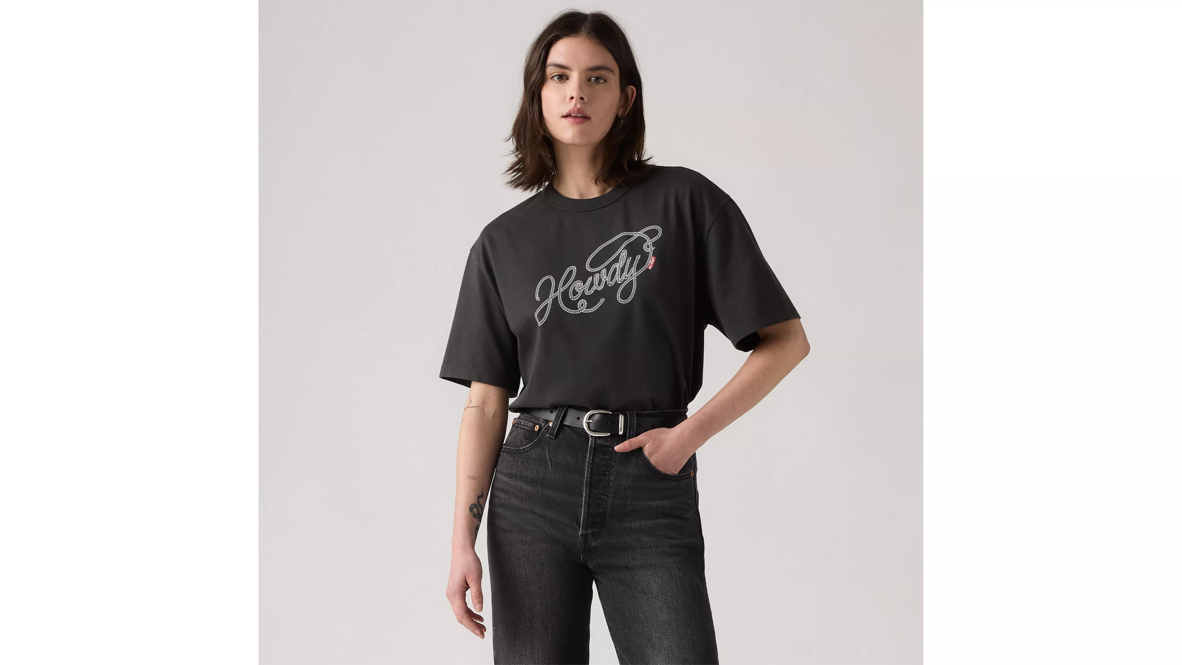 GR TABOR TEE HOWDY SCRIPT PIRATE BLACK