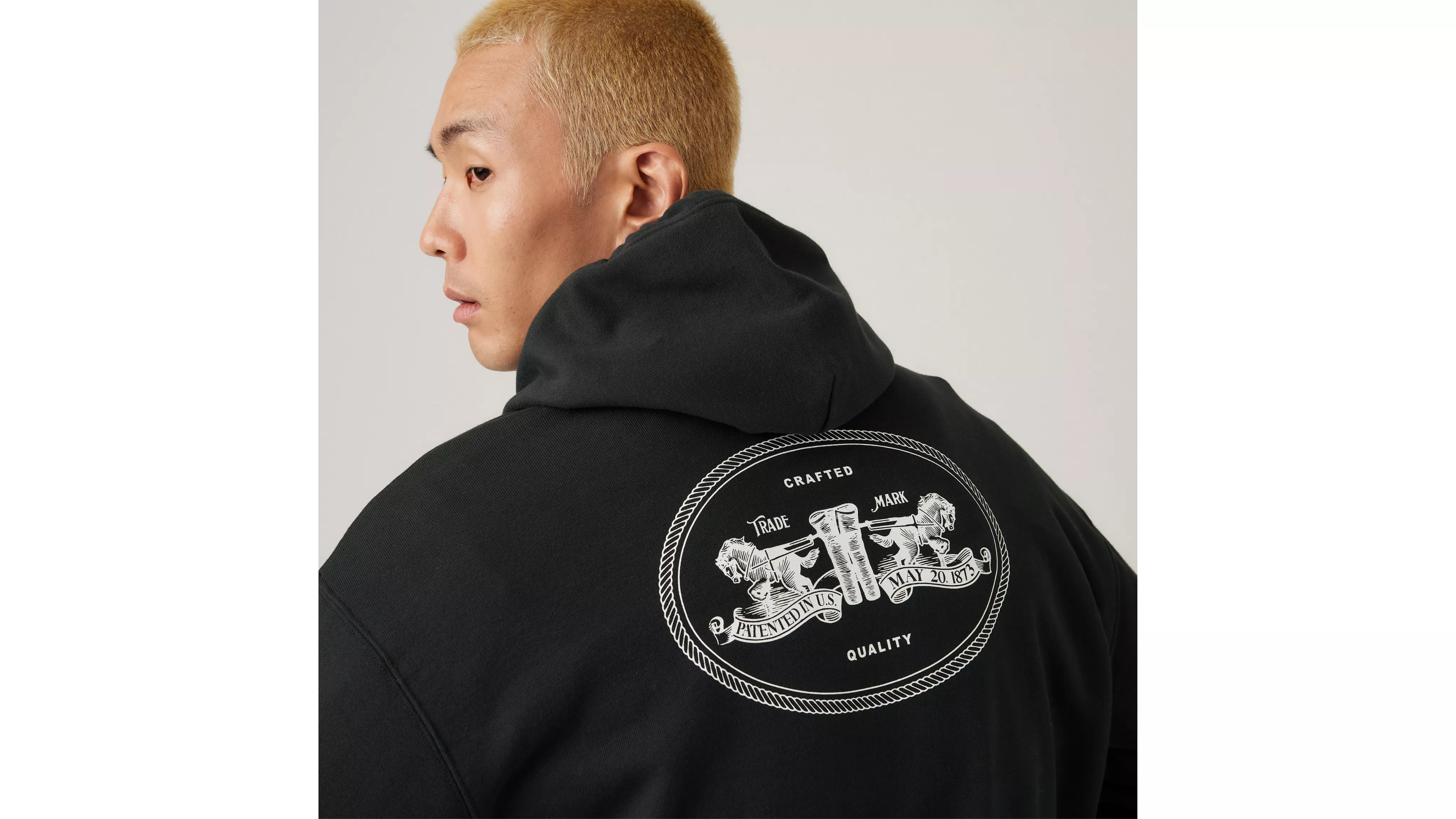 RELAXED GRAPHIC PO BI BADGE BW 1 MINERA