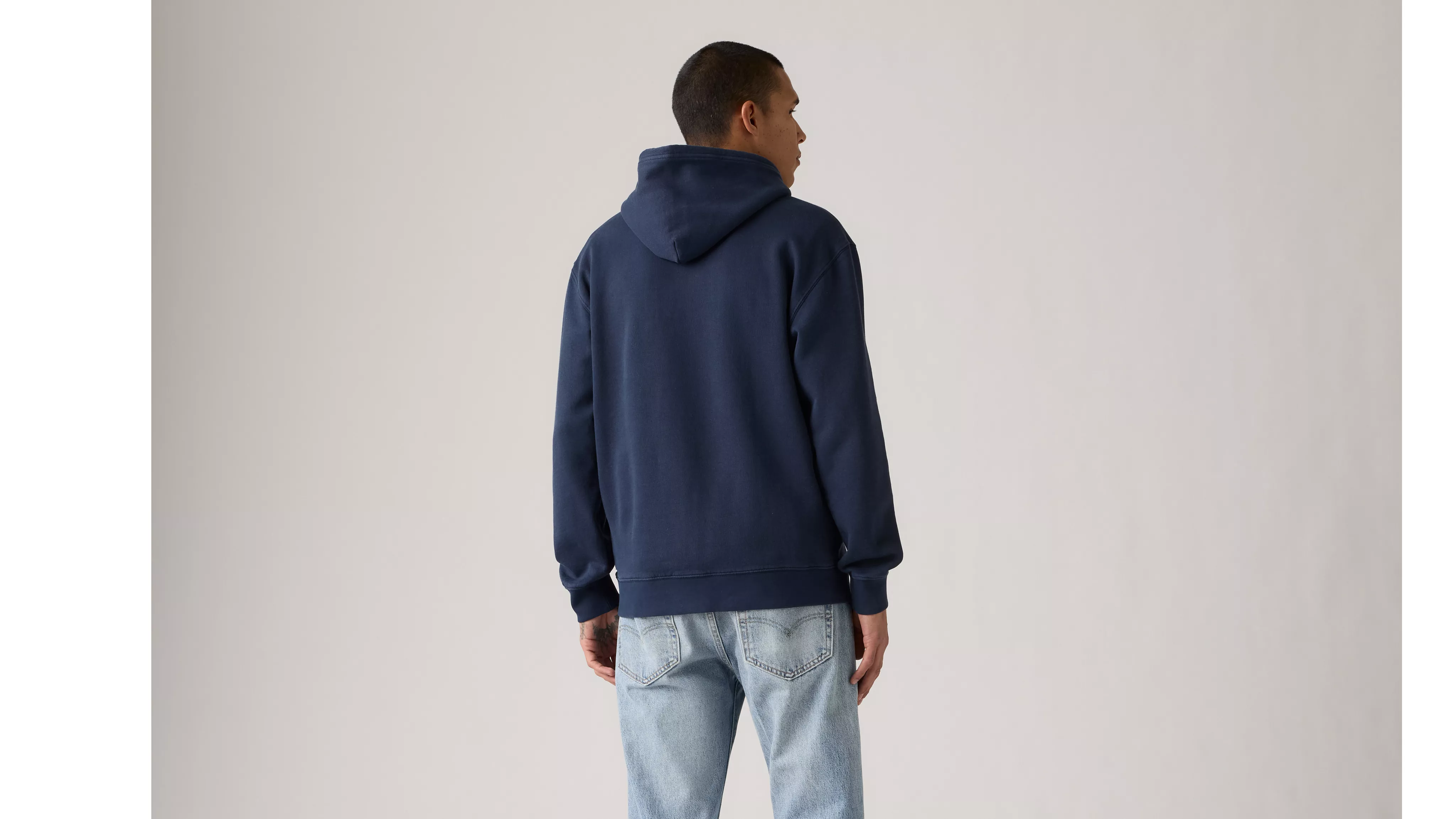 RELAXED GRAPHIC PO SSNL SERIF 4 NAVY BL