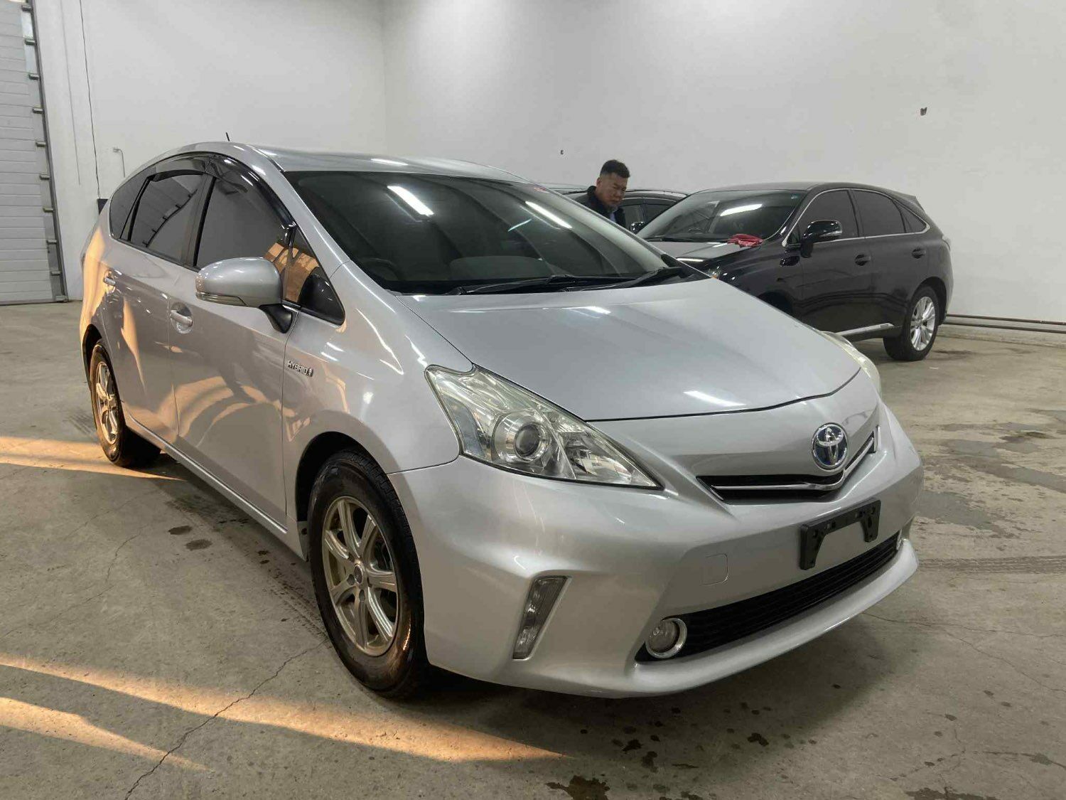 Toyota prius 41 зарна