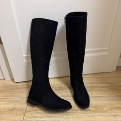 Өвлийн цэвэр илгэн гутал