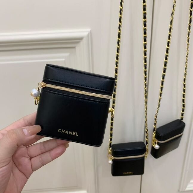 Chanel make up lipstick bag
