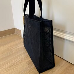 Dior tote gift bag