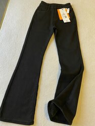 Дотортой jeans