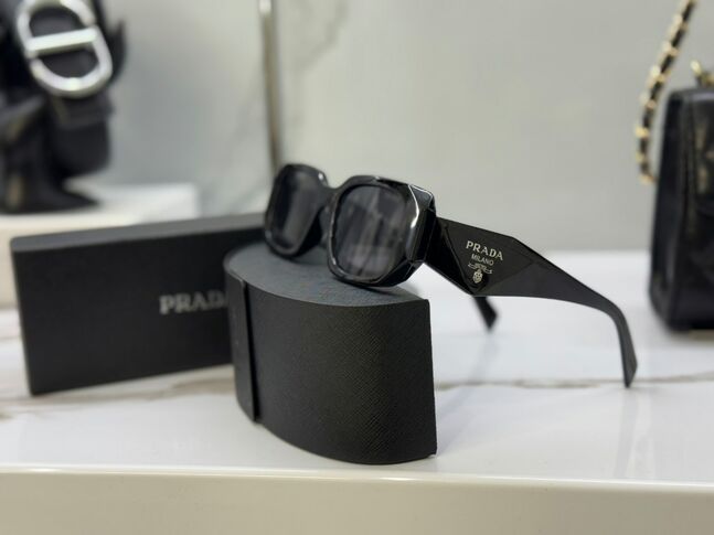 Prada sunglasses | нарны шил