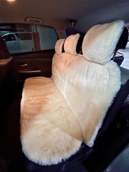 Үслэг суудлын бүрээс