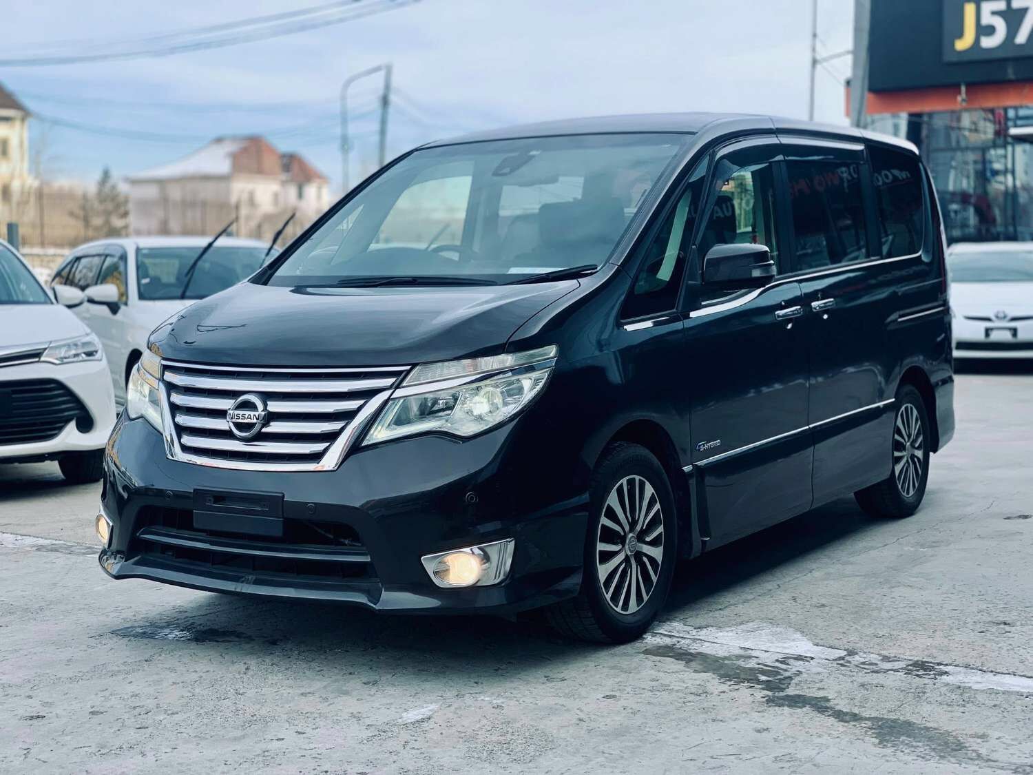 Nissan serene зарна 