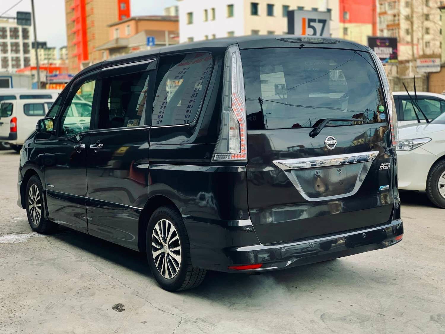 Nissan serene зарна 