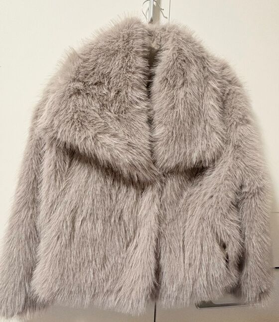 Үслэг гадуур хувцас 