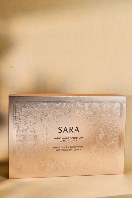 Хөгшрөлт үрчлээний эсрэг ком 