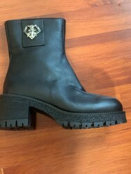 Өвлийн нэхий гутал