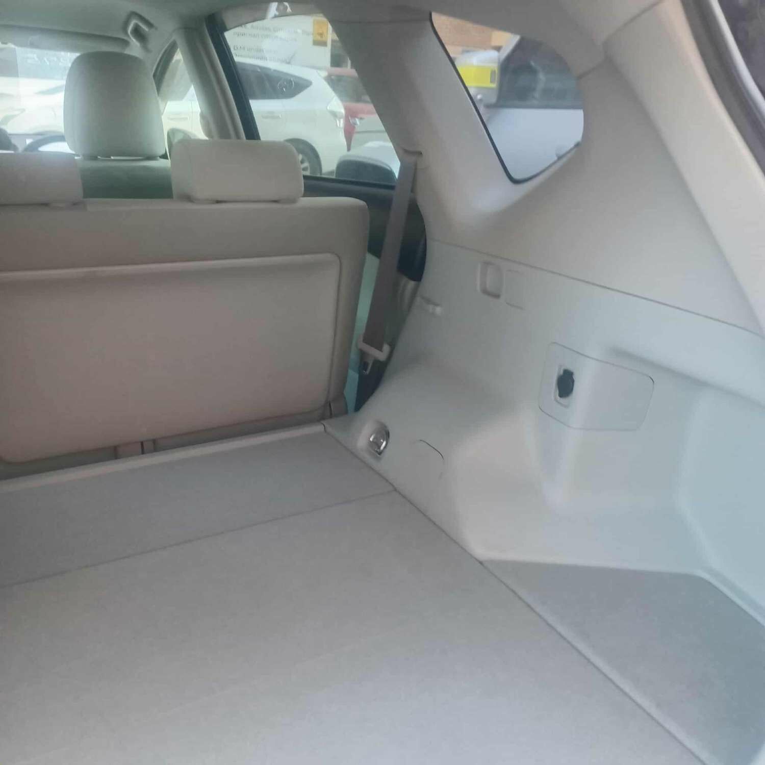 Toyota prius alpha a 2013/2025