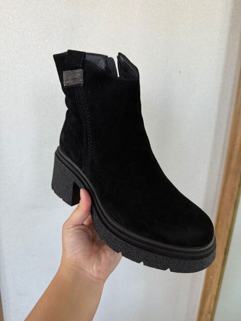 Нэхий дотортой өвөлийн гутал