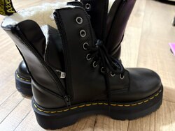 Өвлийн гутал.