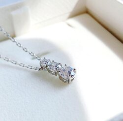 Swarovski хүзүүний зүүлт