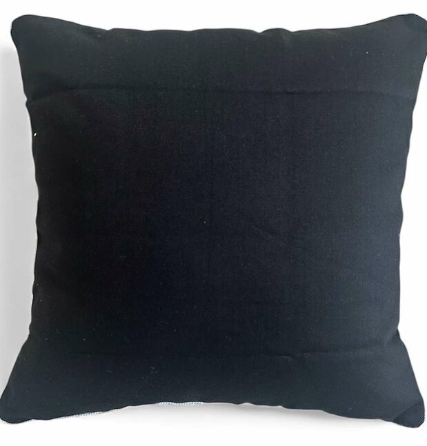 Хар тааран дэр