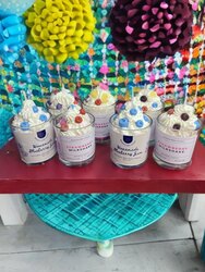 Нэрс жимстэй лаа