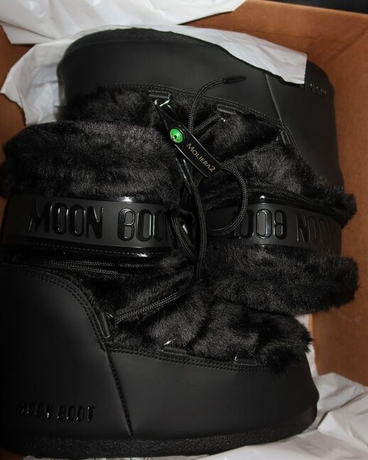 Moon boots 