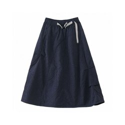 Өвлийн зузаан юбка цөөхөн ирлээ