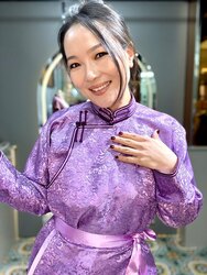 Наран хормойтой дээл