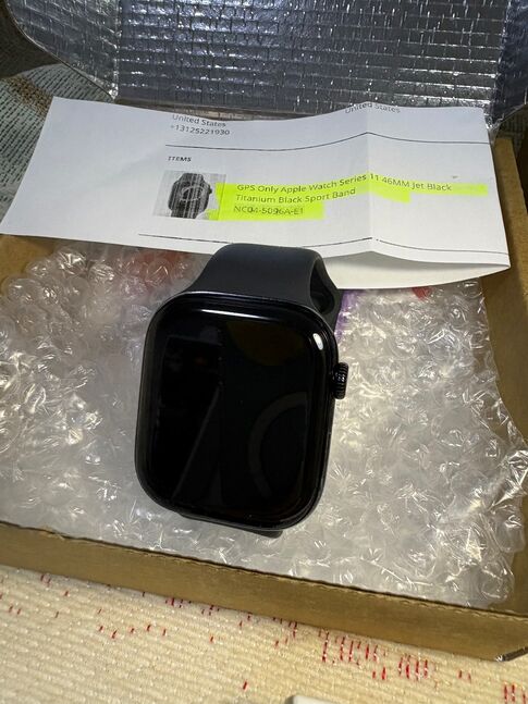 Used apple watch ⌚️ series 11