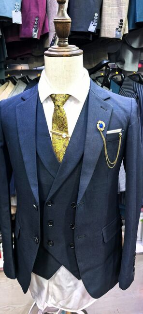 Хослолууд бэлэн худалдаалж байна