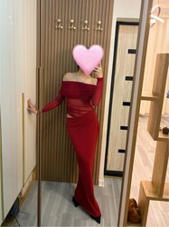 Урт улаан даашинз 