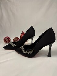 Өндөр өсгийт