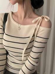 Загварлаг эмэгтэй цамц