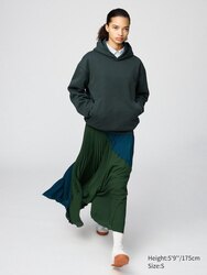 Uniqlo c hoodie