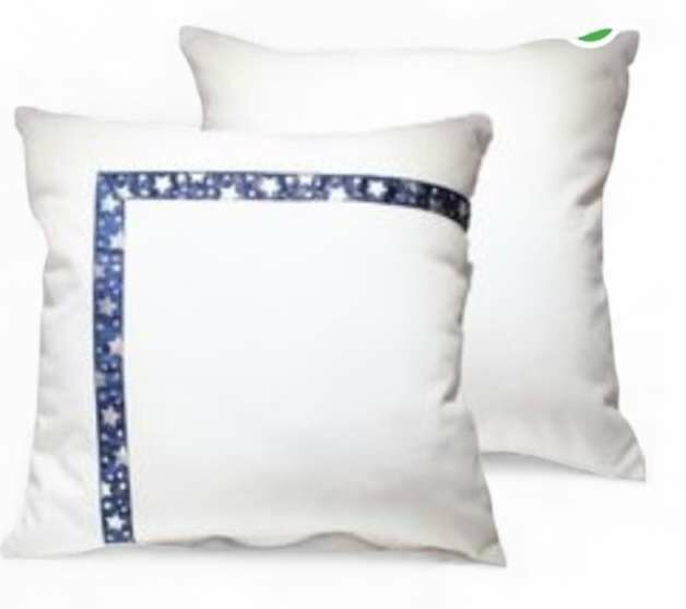 Цагаан кашмер дээр туузтай