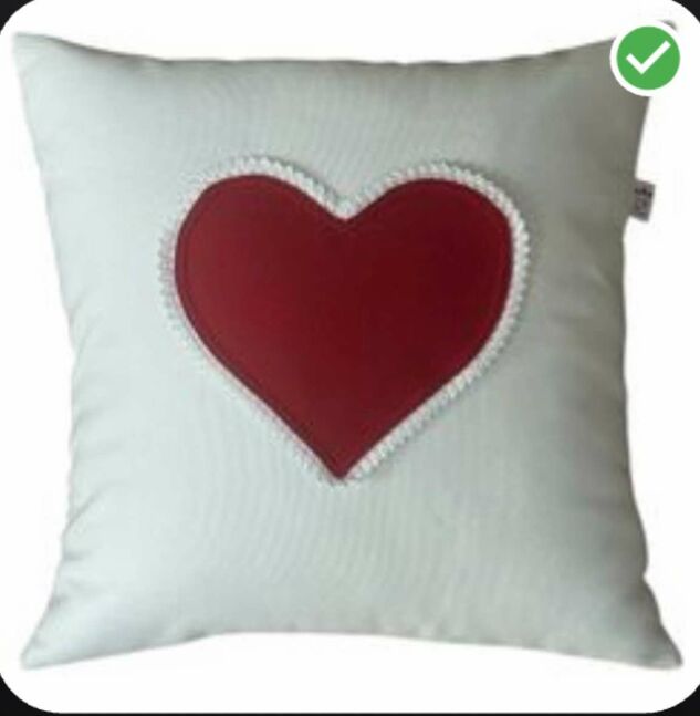 Цагаан дэр зүрхтэй /сүлжмэл тууз