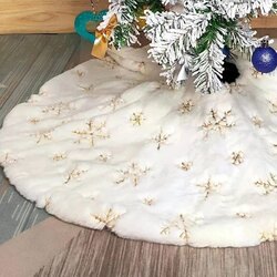 Гацуурны цагаан дэвсгэр