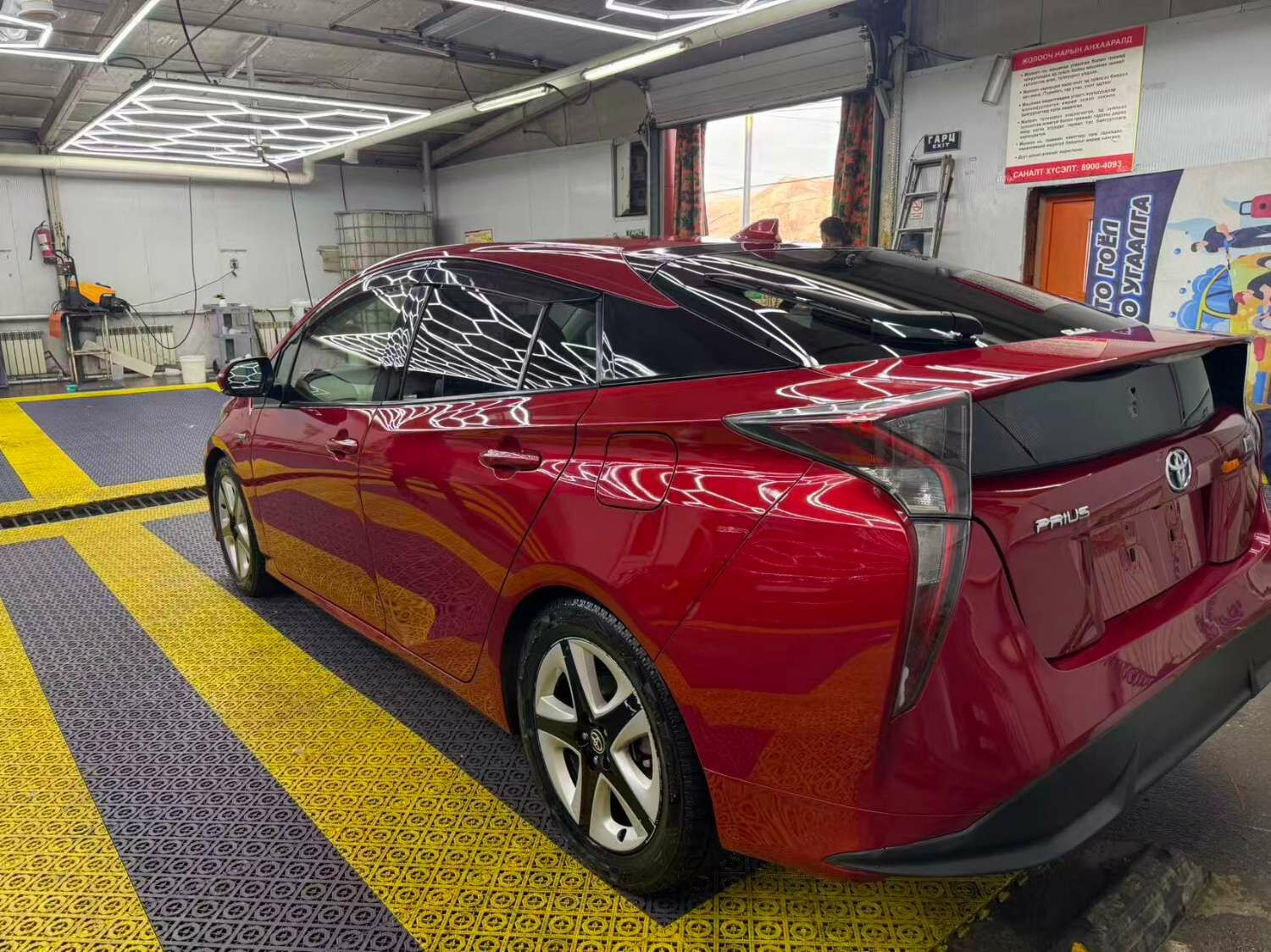 Toyota prius 50 2016/2025