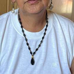 Гоёлын шүрээр хэлхсэн маш урт зү