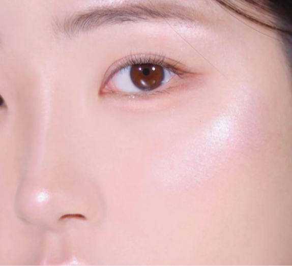 COLORGRAM MILK BLING HEARTLIGHTER 08 ALL LIGHT PINK