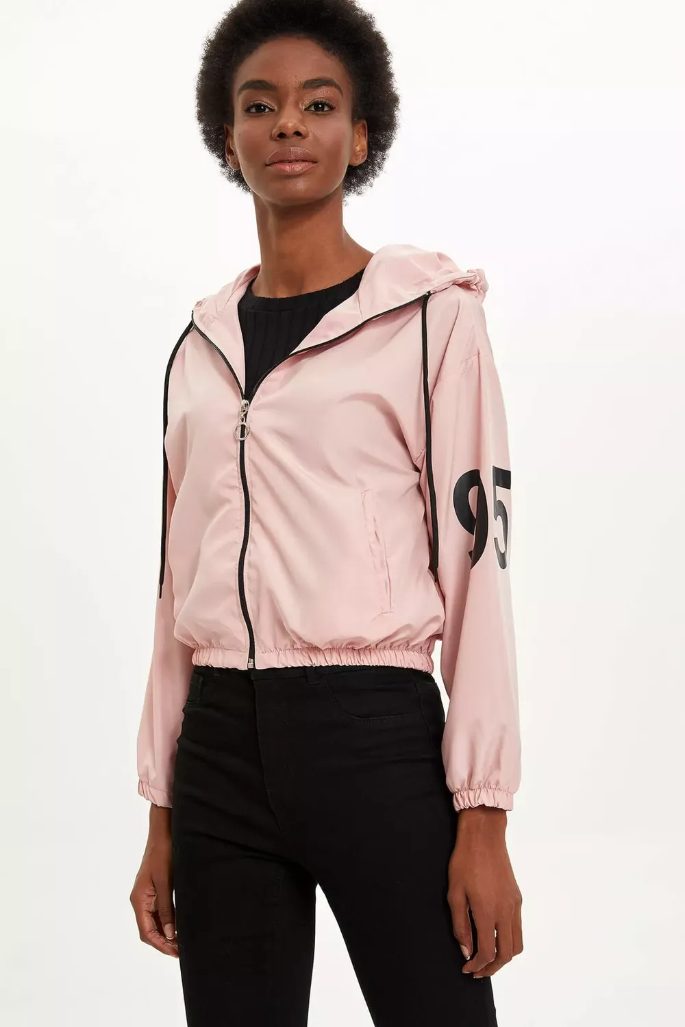 Куртик нимгэн