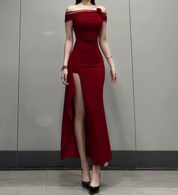 Гоёмог улаан даашинз❤️