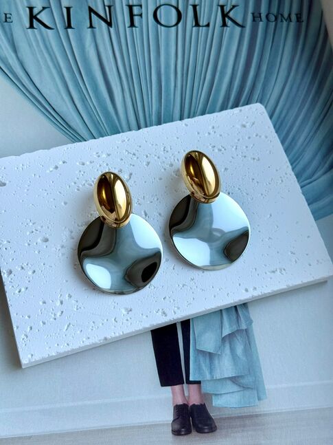 Титан ган ээмэг