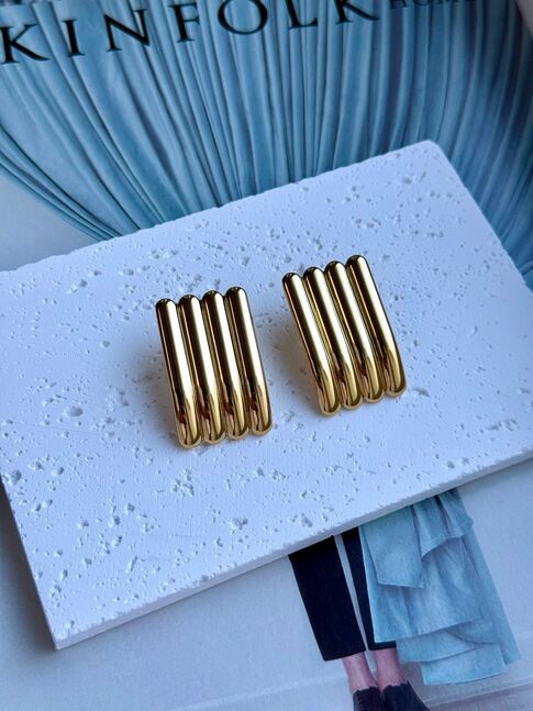 Титан ган ээмэг