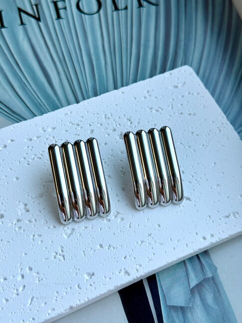 Титан ган ээмэг