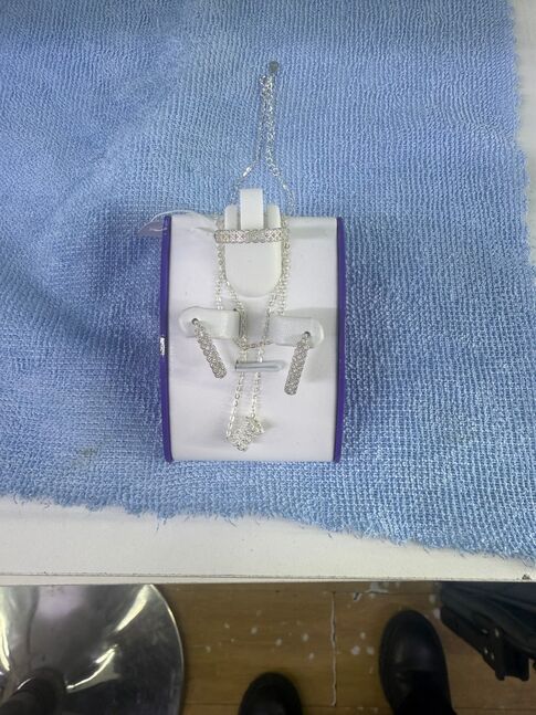 Мөнгөн ээмэг, хослол