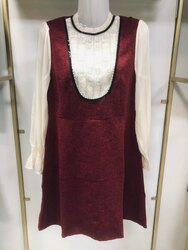 Шинэ загварын платье