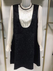 Шинэ загварын платье