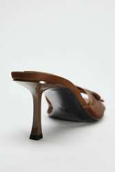 Brown mesh sandals 38