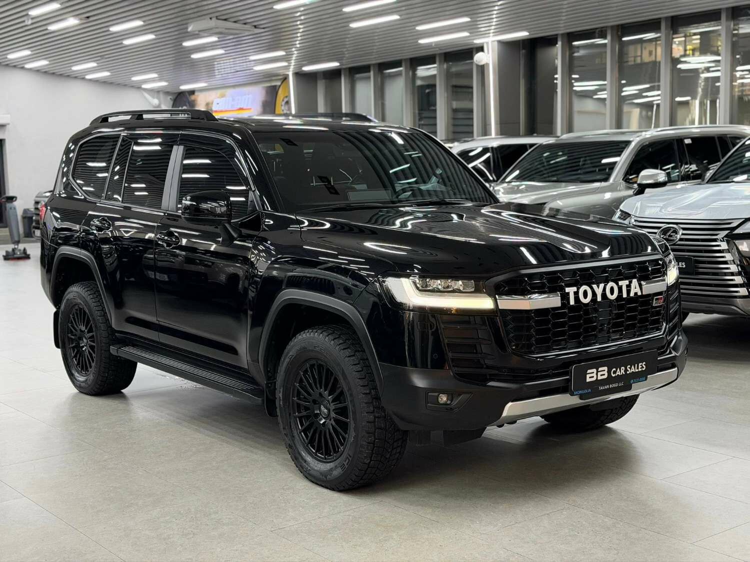 Toyota land cruiser 300