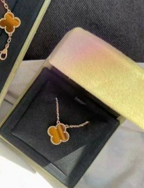 Vancleef/ бор өнгө/