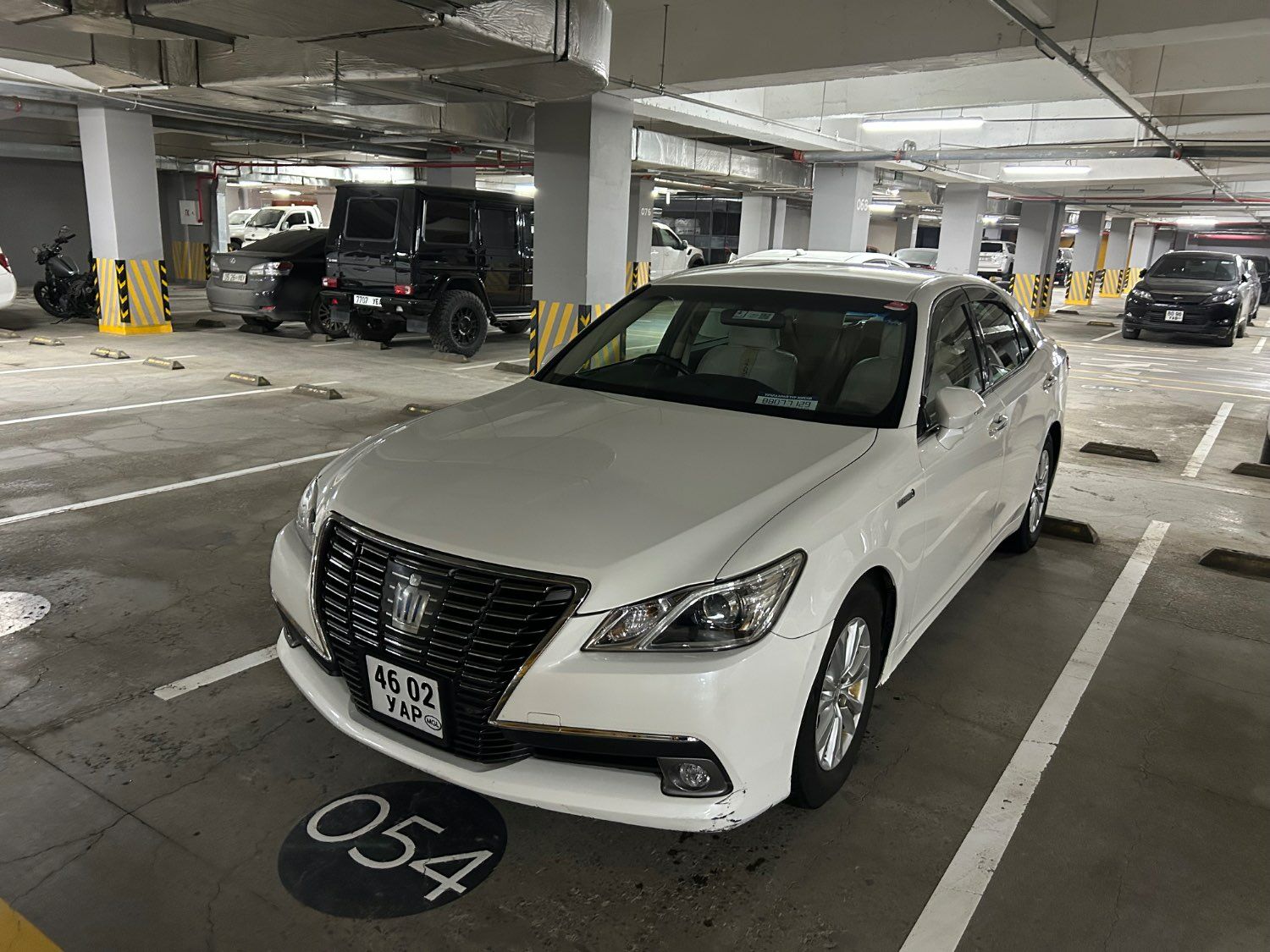 Crown royalsaloon 14/23 